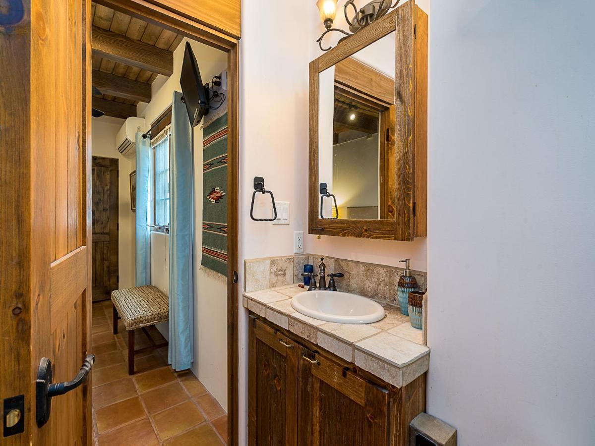 Deseo de Santa Fe, 2 Bedrooms, Patio, WiFi, Sleeps 4 Exterior foto